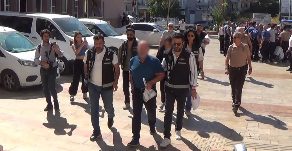 aydin-tabip-odasinin-eski-baskani-adli-kontrolle-serbest-birakildi