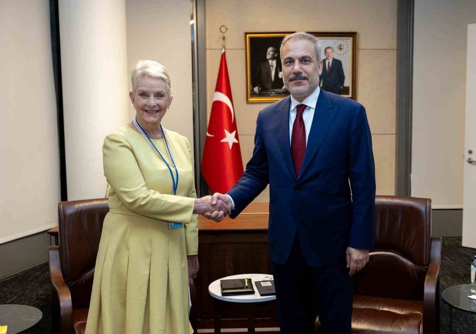 bakan-fidan-bm-dunya-gida-programi-wfp-icra-direktoru-cindy-mccain-ile-gorustu