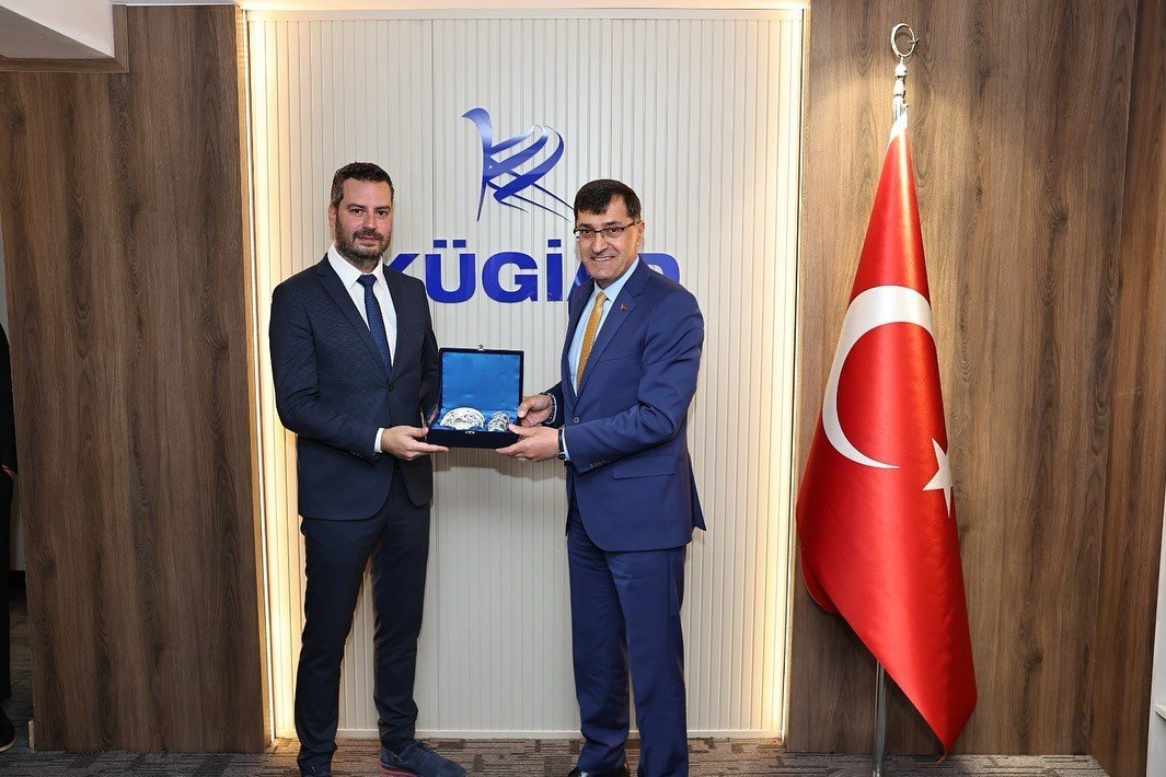 baskan-eyup-kahveciden-kugiada-anlamli-ziyaret