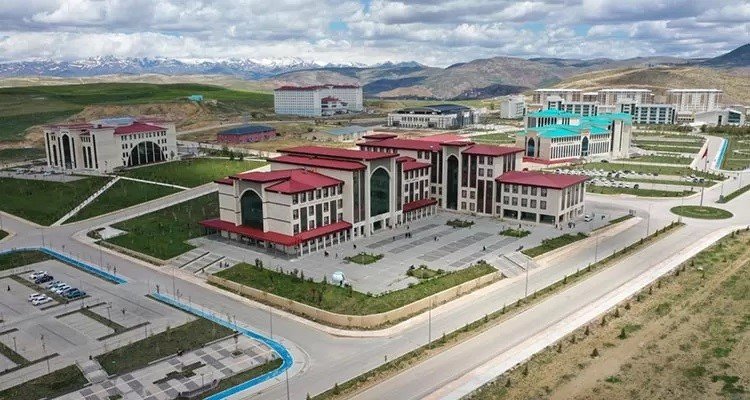 bayburt-universitesinden-ilk-dersim-filistin-konferansi