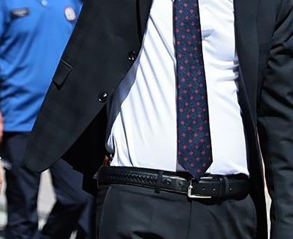 chpli-belediye-baskani-kutlamalara-belinde-silahla-katildi