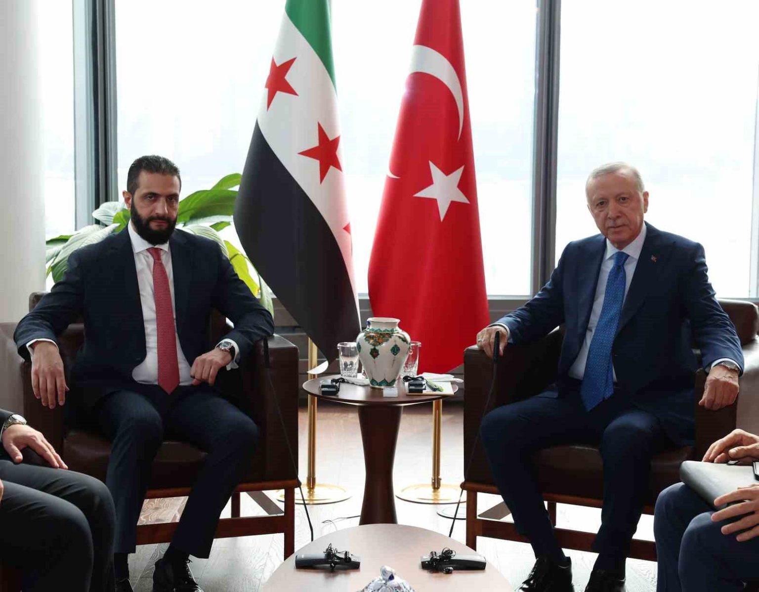 cumhurbaskani-erdogan-suriye-devlet-baskani-es-sara-ile-bir-araya-geldi