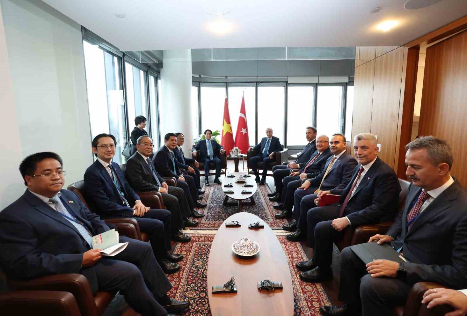 cumhurbaskani-erdogan-vietnam-devlet-baskani-luong-cuong-ile-gorustu