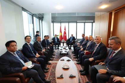 cumhurbaskani-erdogan-vietnam-devlet-baskani-luong-cuong-ile-gorustu