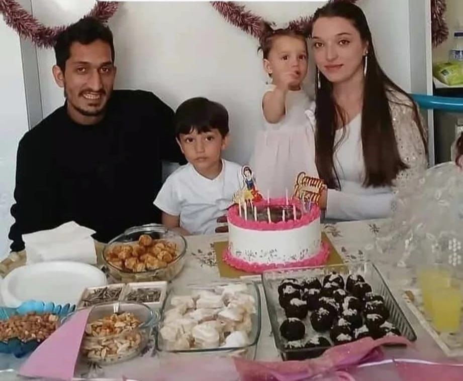 eyupsultanda-yedikleri-yemekten-zehirlenen-iki-kardes-hayatini-kaybetti