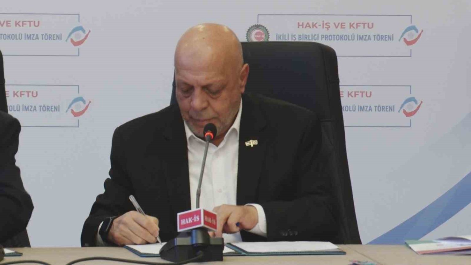 hak-is-ile-kore-sendikalar-federasyonu-arasinda-is-birligi-anlasmasi