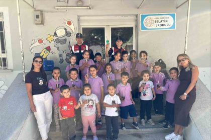 jandarma-ogrencilere-doga-sevgisini-asiladi