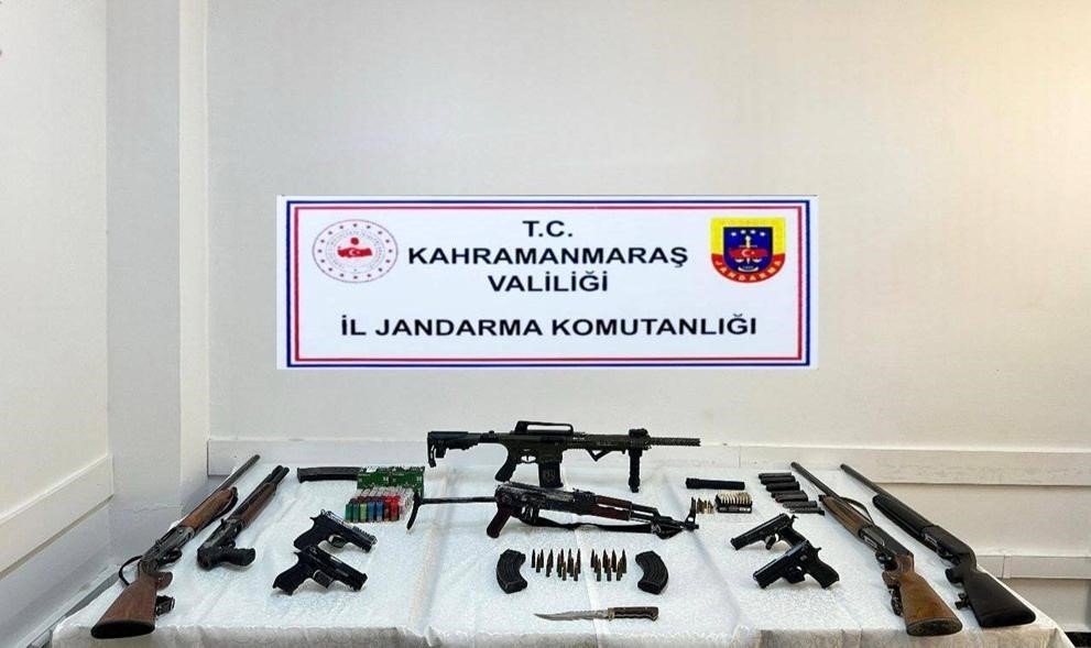 kahramanmarasta-silah-kacakcilarina-baskin-2-tutuklama