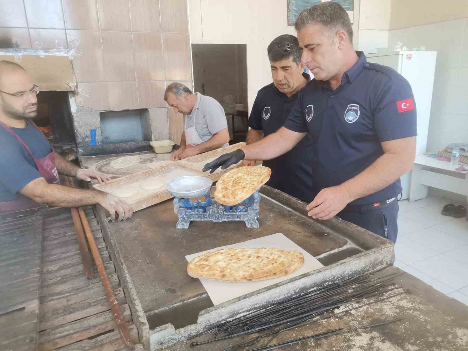 kahta-belediyesinden-firinlarda-siki-denetim