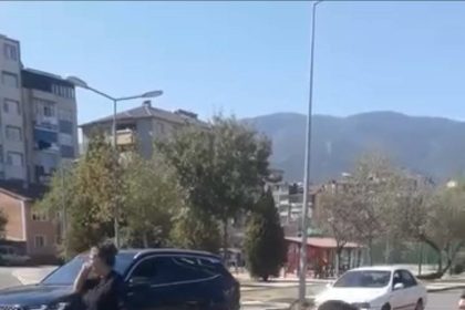 karabukte-otomobille-carpisan-motosikletli-yaralandi