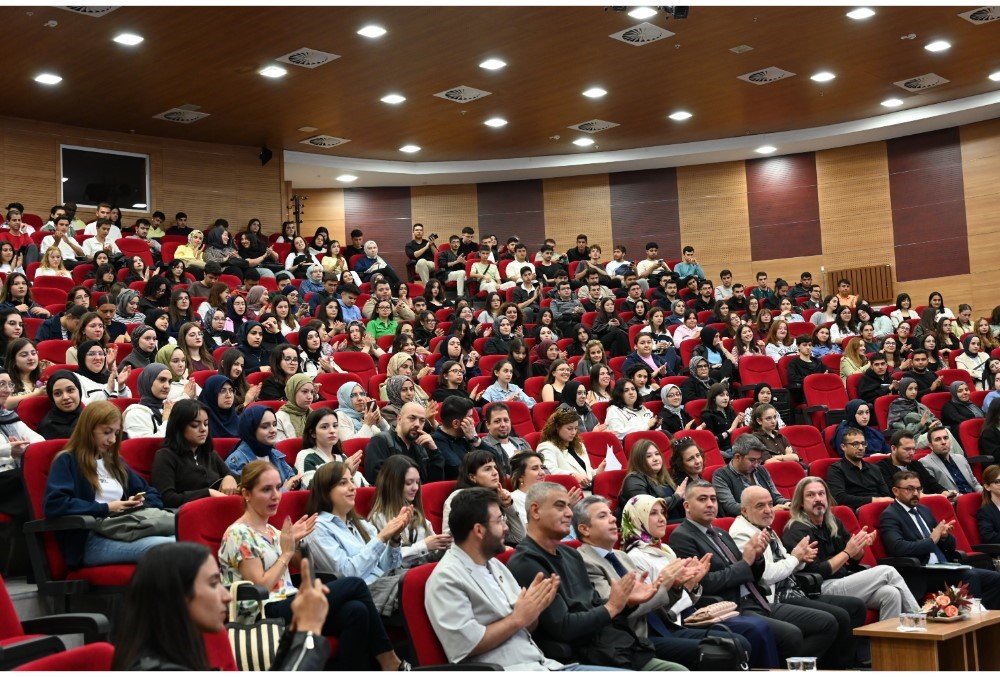 kastamonu-universitesinde-oryantasyon-programi-devam-ediyor