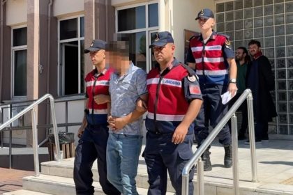 koskte-yasli-kadina-carpan-surucu-tutuklandi