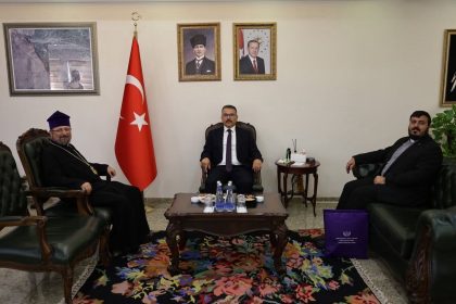 patrigin-ziyareti-oncesi-cift-basli-kartal-figurlu-tablonun-asili-olmadigi-goruldu