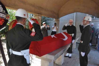 salihlide-kibris-gazisi-aziz-karaya-son-veda