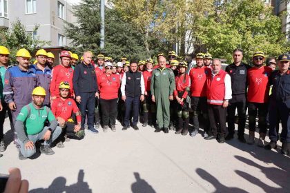 talasta-deprem-tatbikatina-tam-not