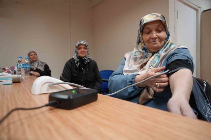 tipta-cigir-acacak-gelisme-bu-cihaz-sayesinde-kronik-hastalar-evde-tedavi-edilebiliyor