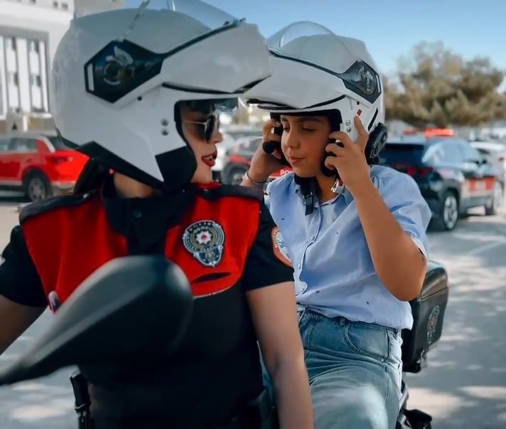 van-polisi-kiz-cocugunun-hayallerine-ortak-oldu