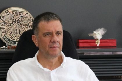 yenipazar-belediye-baskani-ercan-ogrencilerimize-gecmis-olsun