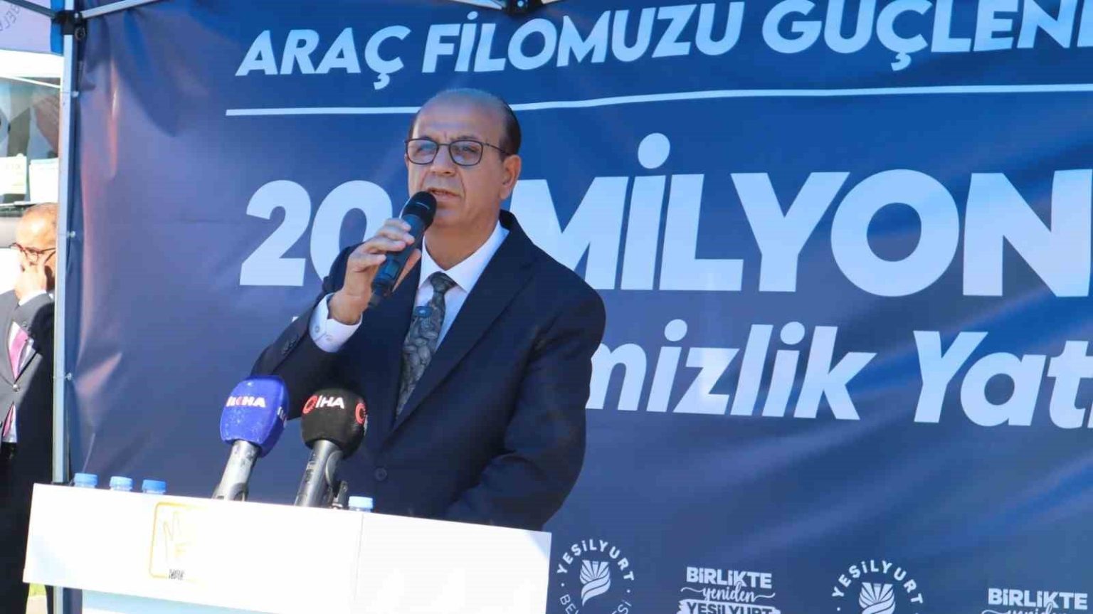 yesilyurt-belediyesi-temizlik-arac-filosunu-guclendirdi