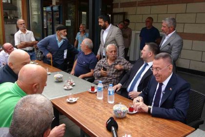 ak-partili-oktay-sancaktapede-esnafi-ve-sehit-ailesini-ziyaret-etti