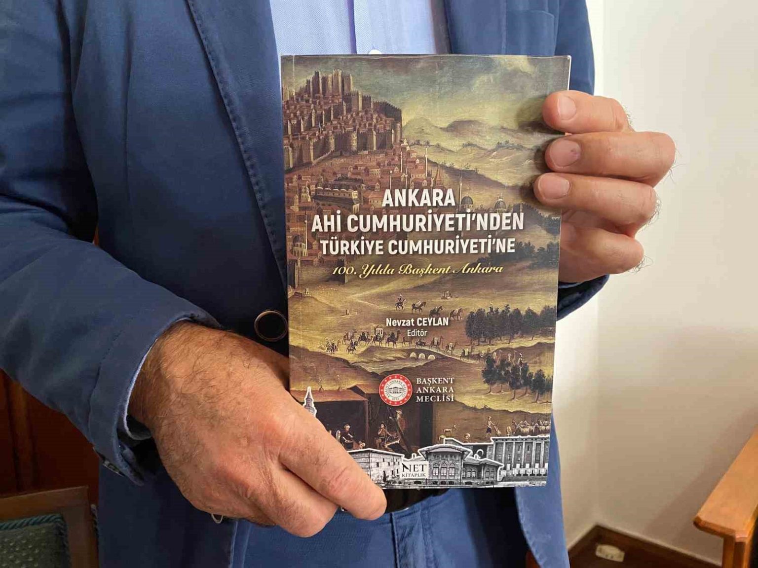 ankara-ahi-cumhuriyetinden-turkiye-cumhuriyetine-kitabi-ankaranin-gecmisine-isik-tutuyor