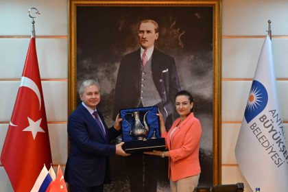 antalya-moskova-hattinda-stratejik-bulusma-ortakligimiz-yeni-asamaya-geciyor