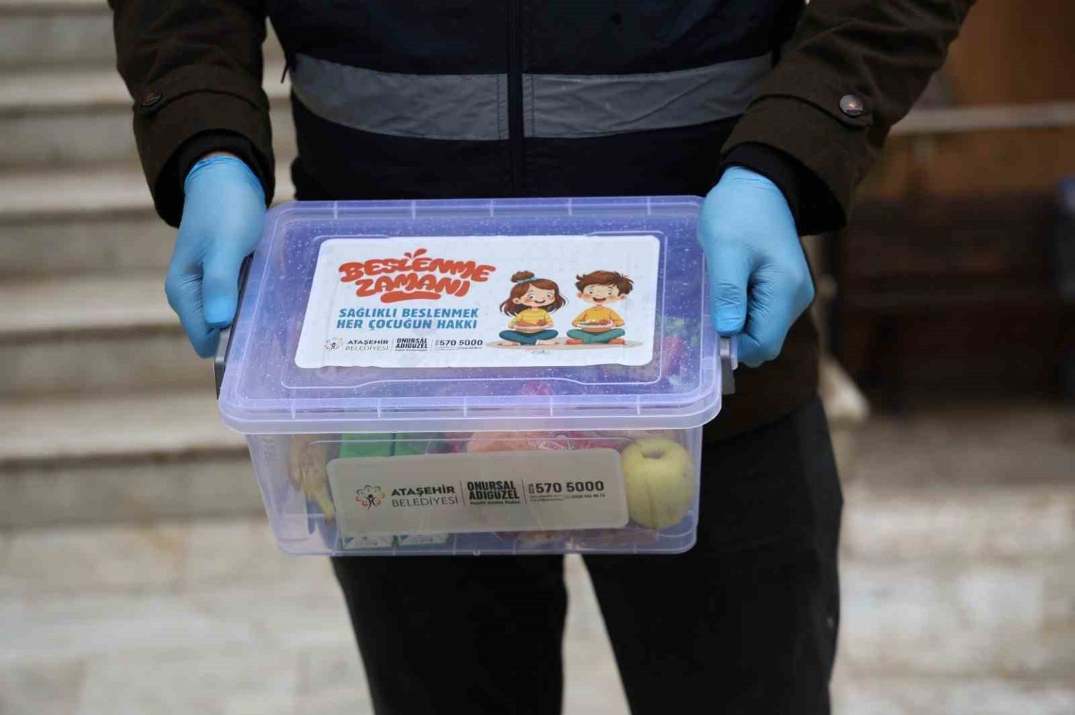 atasehir-belediyesinden-ogrencilere-yonelik-kirtasiye-ve-beslenme-destegi