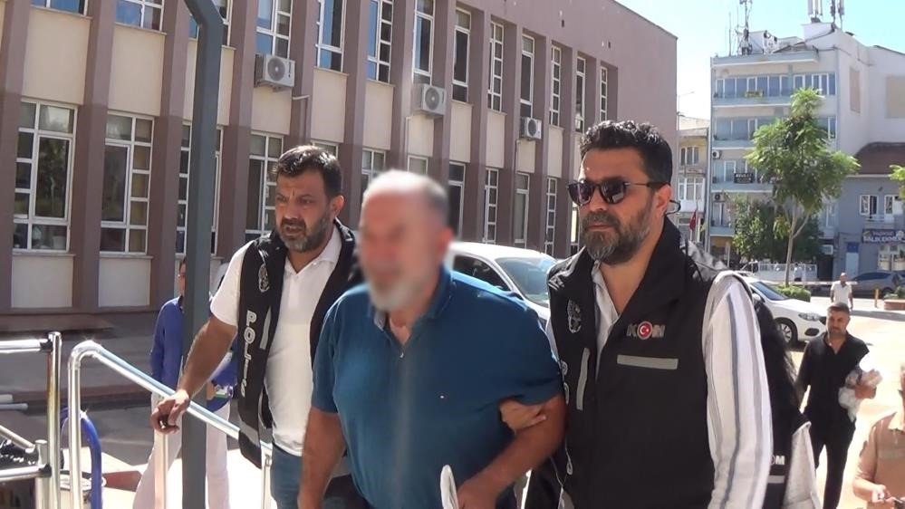 aydin-tabip-odasinin-eski-baskani-prof-dr-o-n-a-gorevinden-uzaklastirildi