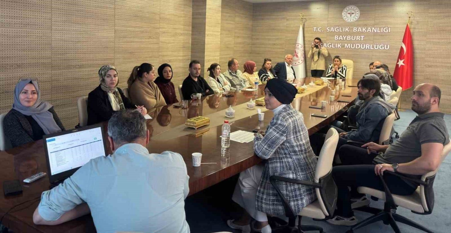 bayburtta-saglik-hizmetlerinin-kalitesini-artirmaya-yonelik-toplanti-yapildi