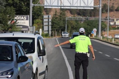 cankirida-338-arac-trafikten-men-edildi