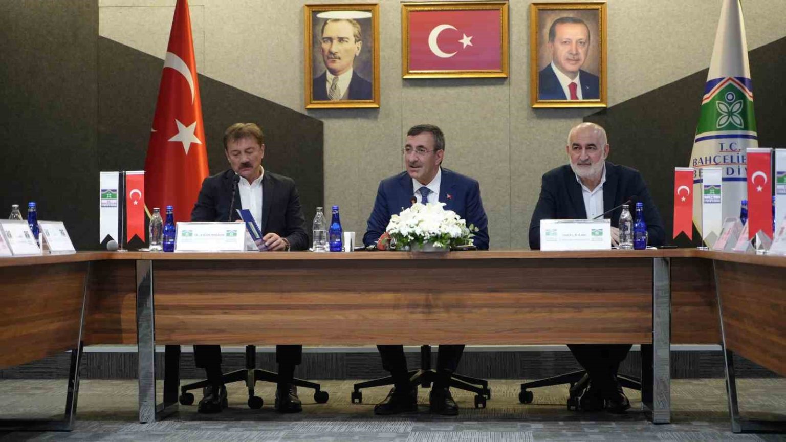 cumhurbaskani-yardimcisi-yilmaz-turkiye-yuzyili-huzurun-ve-kardesligin-yuzyili-olacaktir