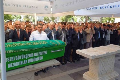 eski-belediye-baskani-husamettin-cetinbulut-son-yolculuguna-ugurlandi