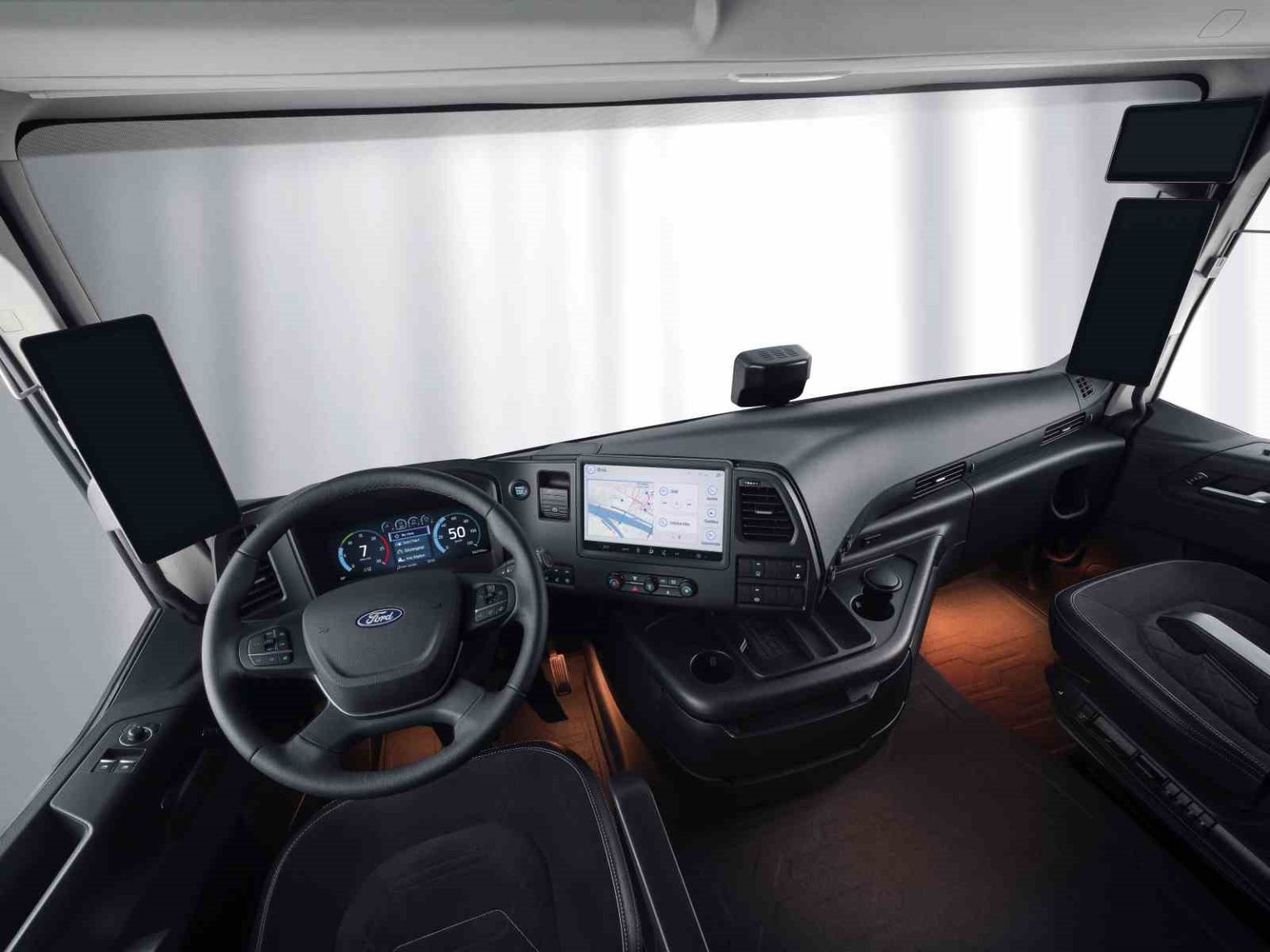 ford-trucks-yeni-f-max-ile-cekici-pazarinda-vites-yukseltiyor