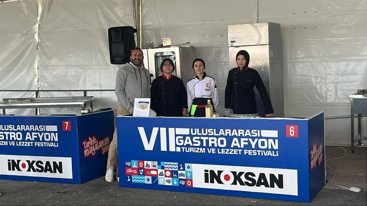 gedizli-ogrencilerden-uluslararasi-festivalde-buyuk-basari-4-madalya-kazandilar