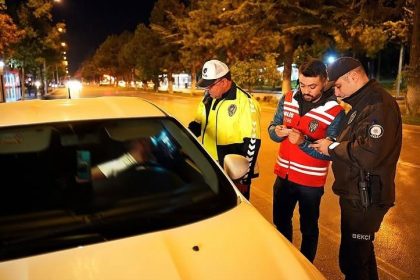 ispartada-egzoz-ve-modifiye-arac-denetiminde-22-araca-ceza