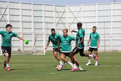 konyaspor-rams-basaksehir-macinin-hazirliklarini-surdurdu