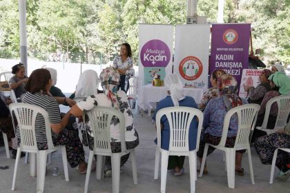 mentese-belediyesinden-kadin-haklari-bilgilendirmesi