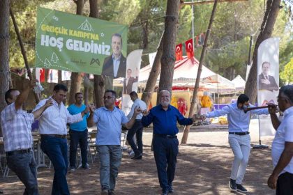 mersinde-muhtarlar-hem-stres-atti-hem-de-sorunlarini-paylasti