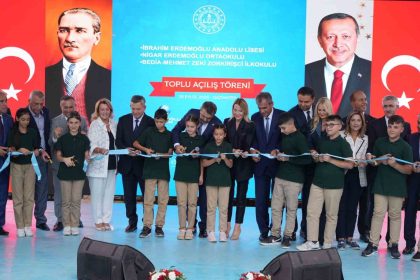 milli-egitim-bakani-tekin-gaziantepte-3-okulun-acilisini-yapti