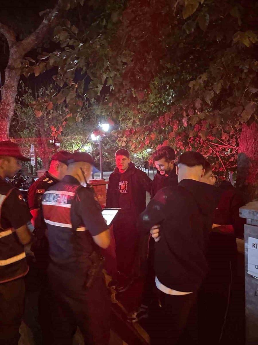 nazillide-trafik-jandarmasindan-huzur-denetimi