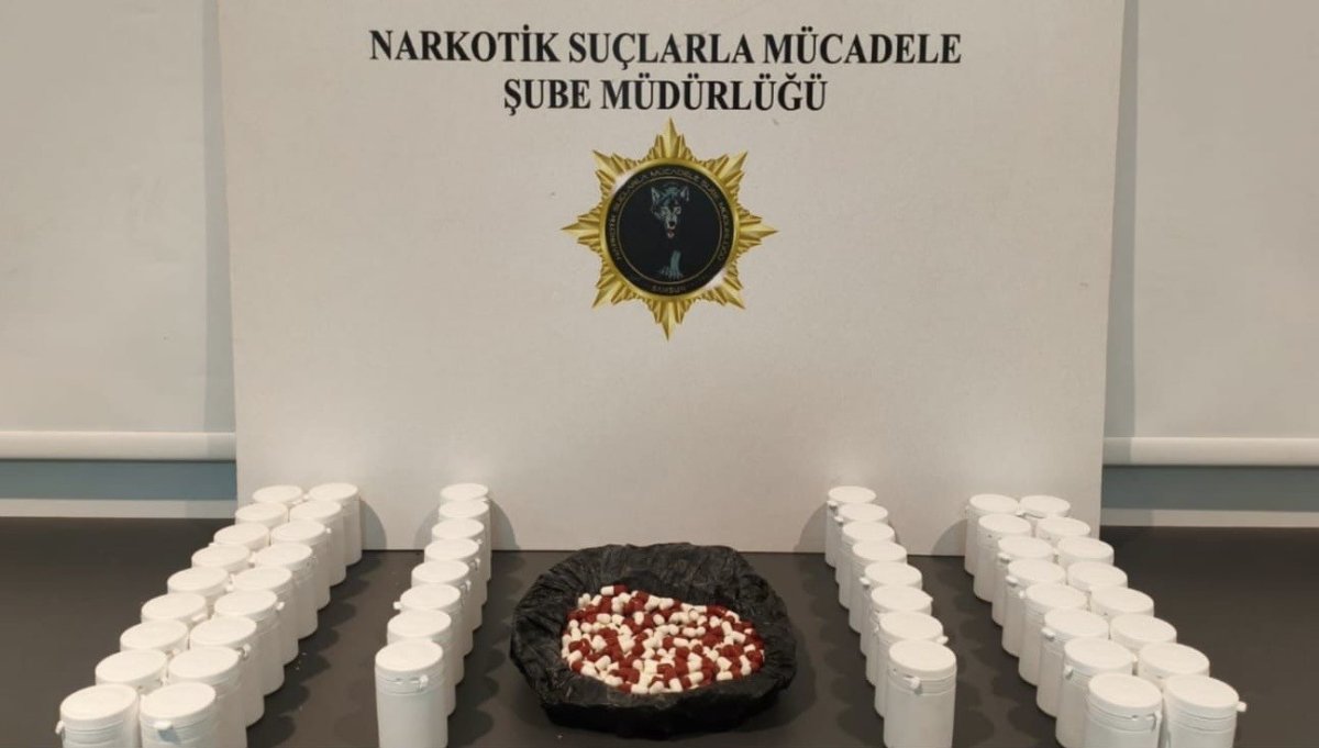 samsunda-uyusturucu-operasyonlari-binlerce-ecza-ele-gecirildi