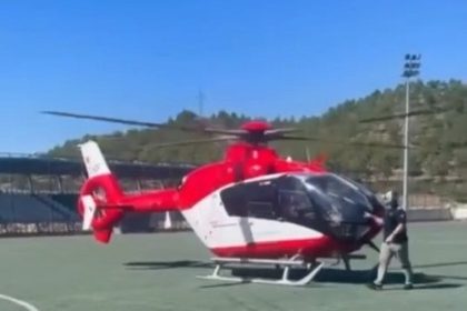 sinopta-ambulans-helikopter-yeni-dogan-bebek-icin-havalandi