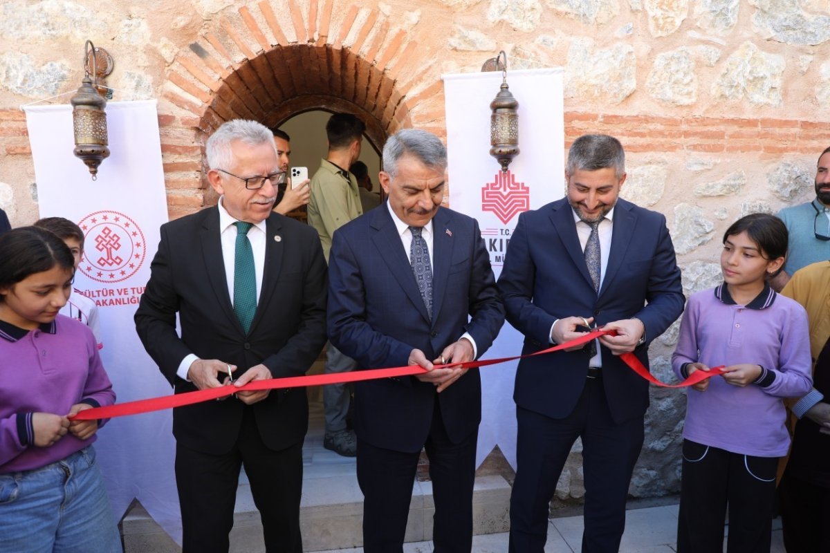 tarihi-cifte-hamam-restore-edilerek-ziyarete-acildi