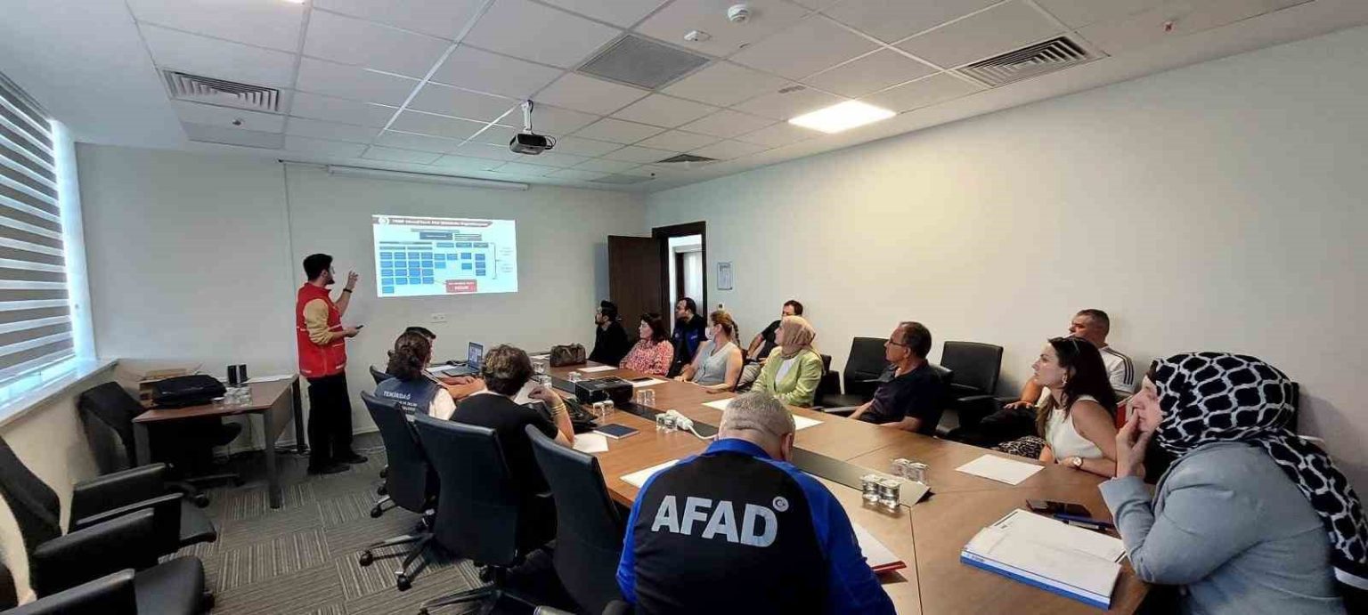 tekirdagda-afet-beslenme-grubu-bilgilendirme-toplantisi-yapildi