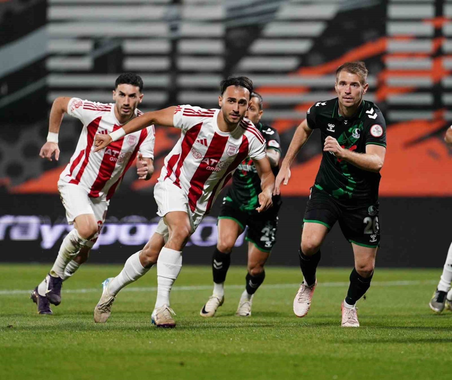 trendyol-1-lig-pendikspor-4-sakaryaspor-1