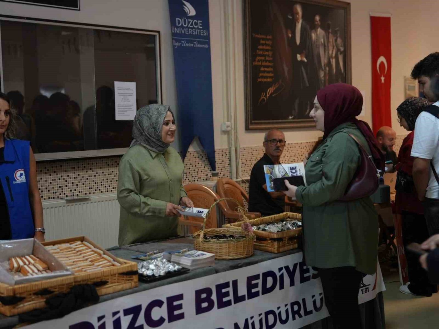 yeni-ogrencilere-sicak-karsilama
