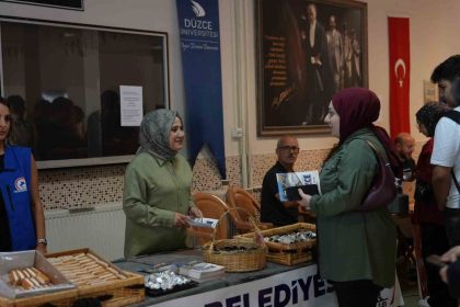 yeni-ogrencilere-sicak-karsilama