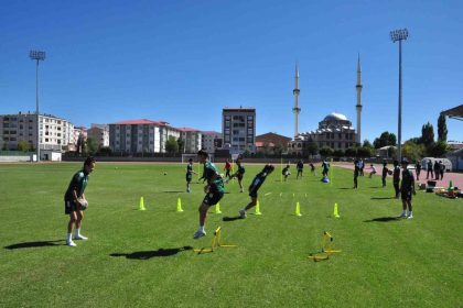 yuksekova-spor-trabzonspor-macina-karsta-hazirlaniyor