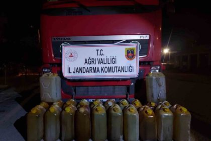 agrida-yol-kontrolunde-kacak-akaryakit-ve-sigara-ele-gecirildi