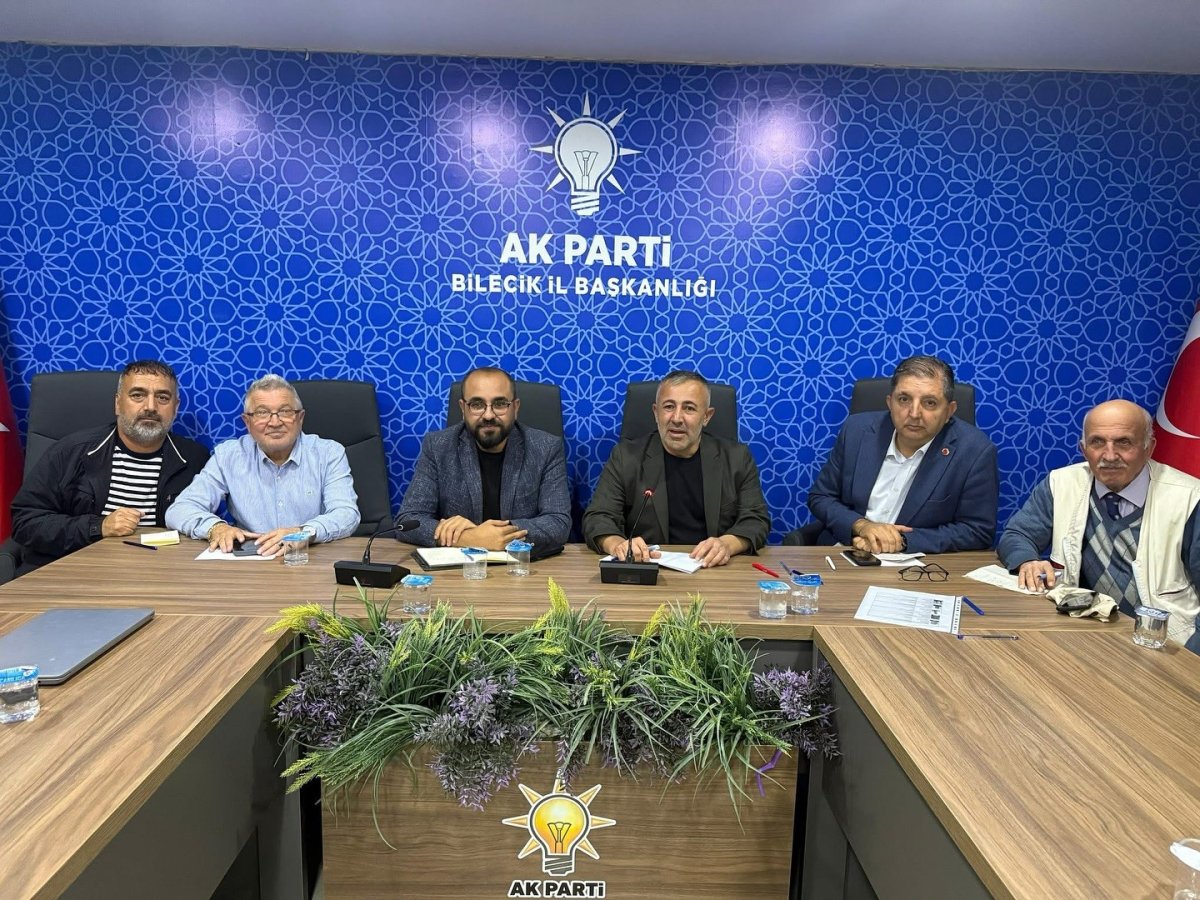 ak-parti-bilecikte-olagan-yonetim-kurulu-toplantisi-gerceklestirildi